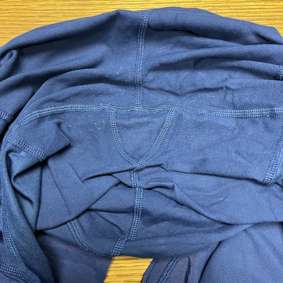 Alo Yoga Sheila High-Waisted Legging - Picture 4 of 5